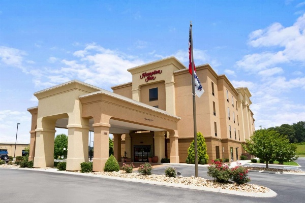 Hampton Inn Lenoir City image 1