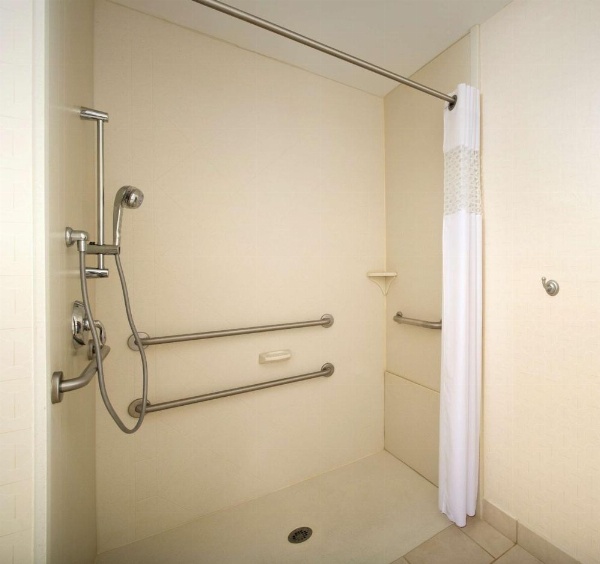 Hampton Inn Lenoir City image 14